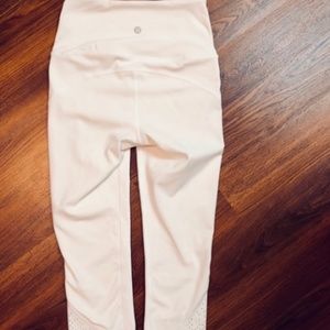 white lululemon capri leggings size 2